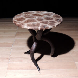 Table en peau de girafe